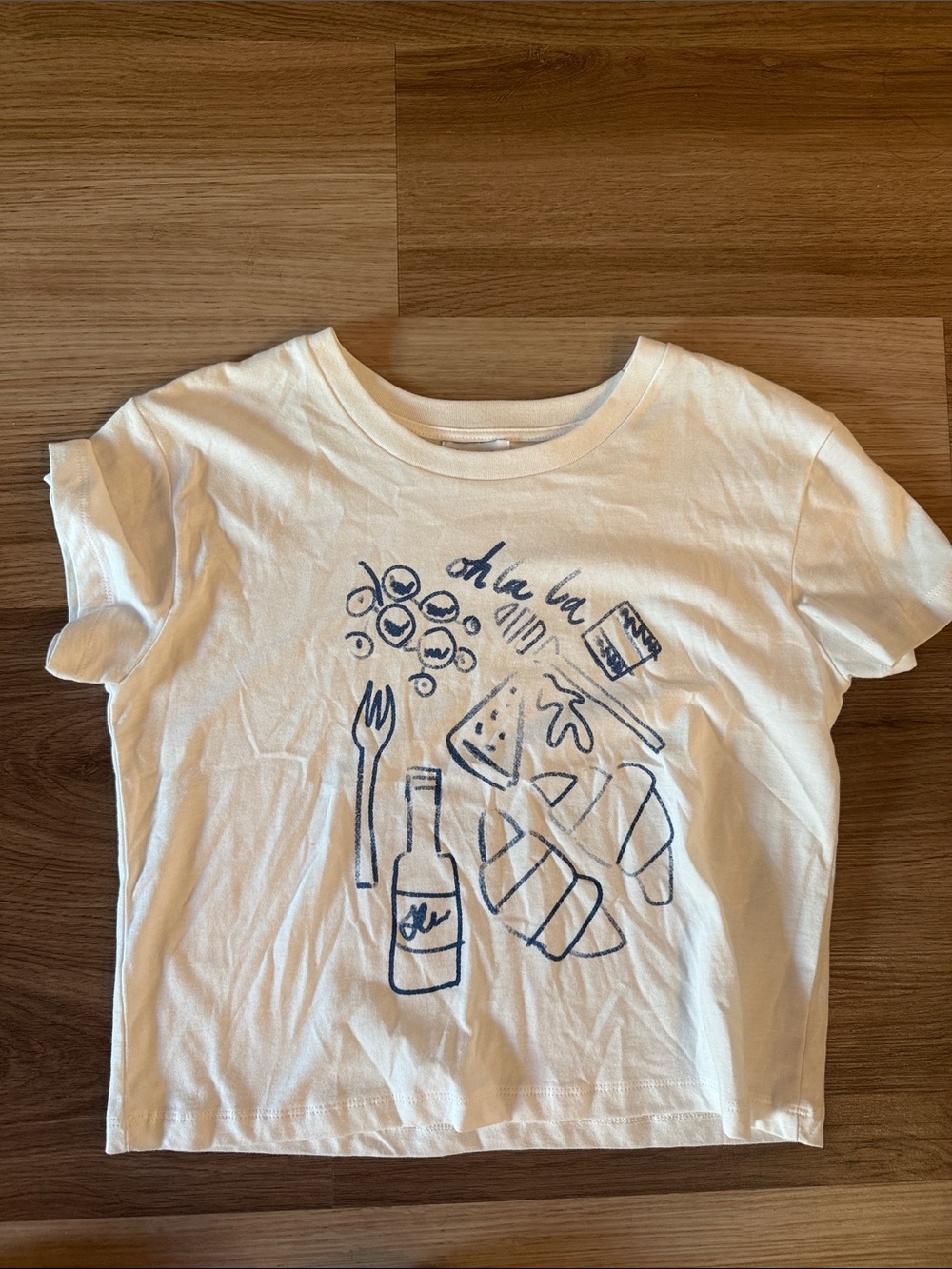 Princess Polly Short Sleeve Tee with Blue Graphic